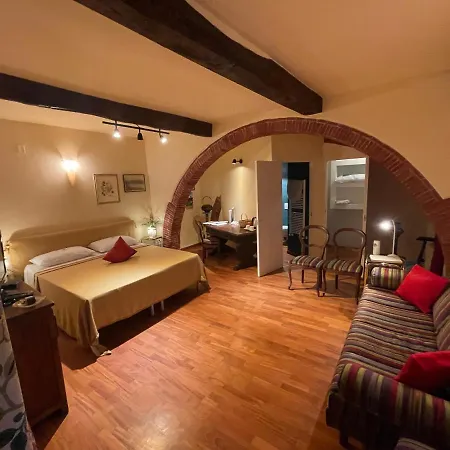Centro Storico Apartment *